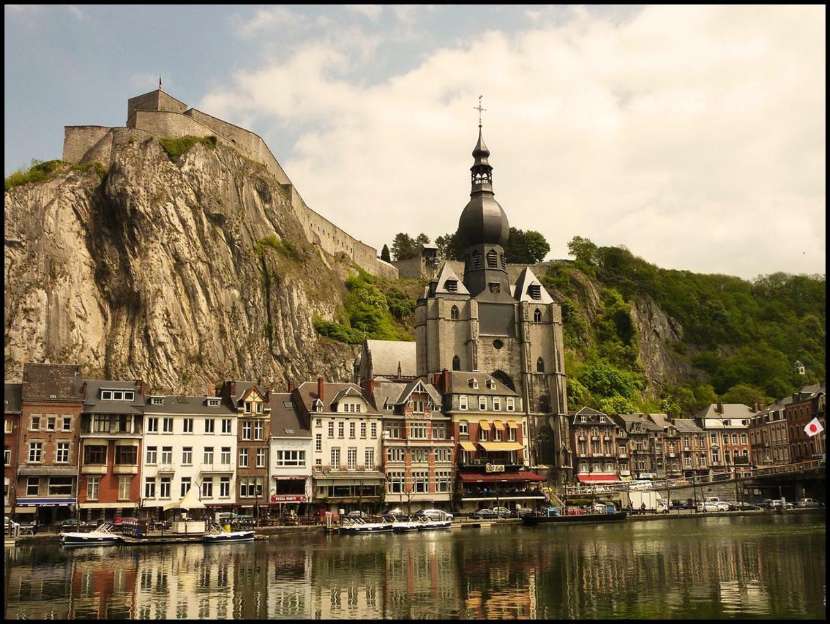 Een Thuis In De Condroz Waulsort Exterior foto